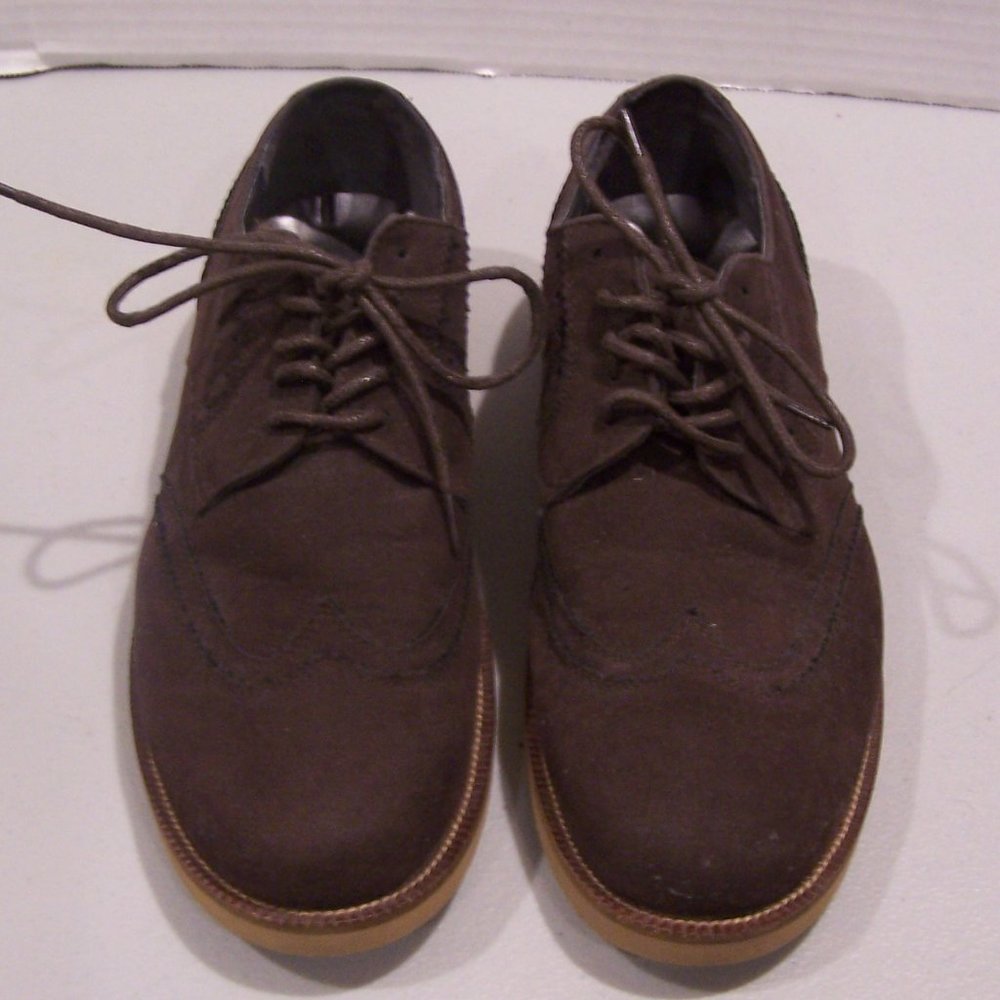 MEN'S GUESS BROWN SUEDE WING TIP OXFORDS S3423